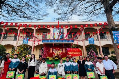 TRƯỜNG THCS LƯƠNG THẾ VINH LAN TỎA YÊU THƯƠNG QUA CHƯƠNG TRÌNH “XUÂN YÊU THƯƠNG”